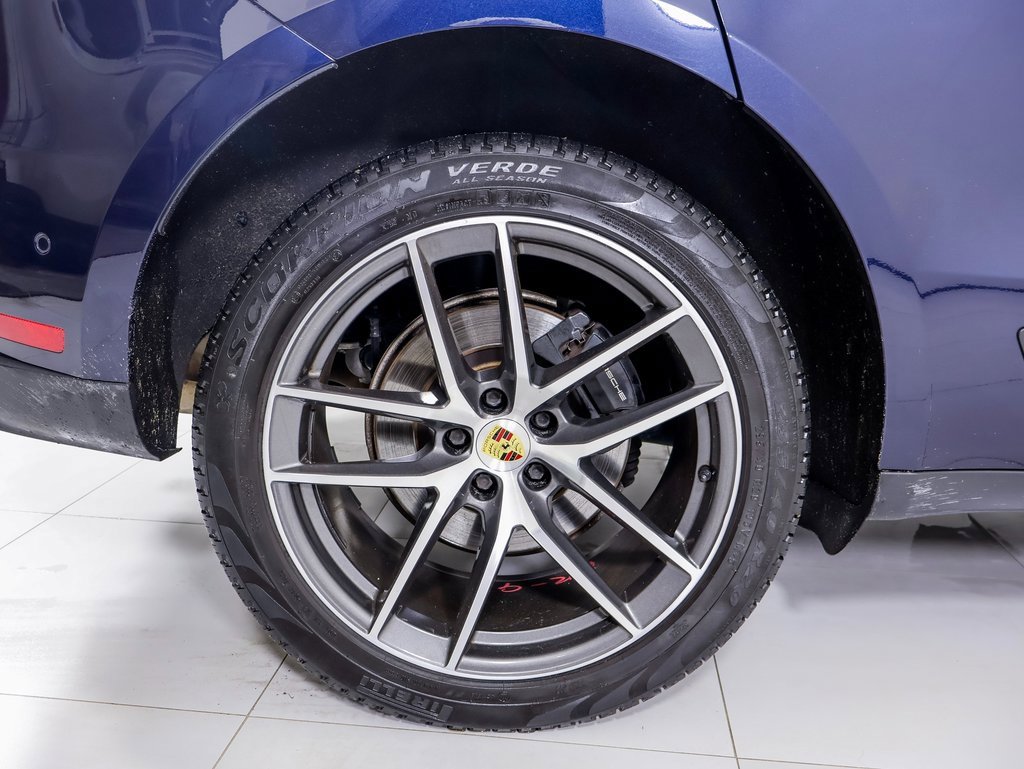 Certified 2022 Porsche Macan w/ Premium Package Plus image 35