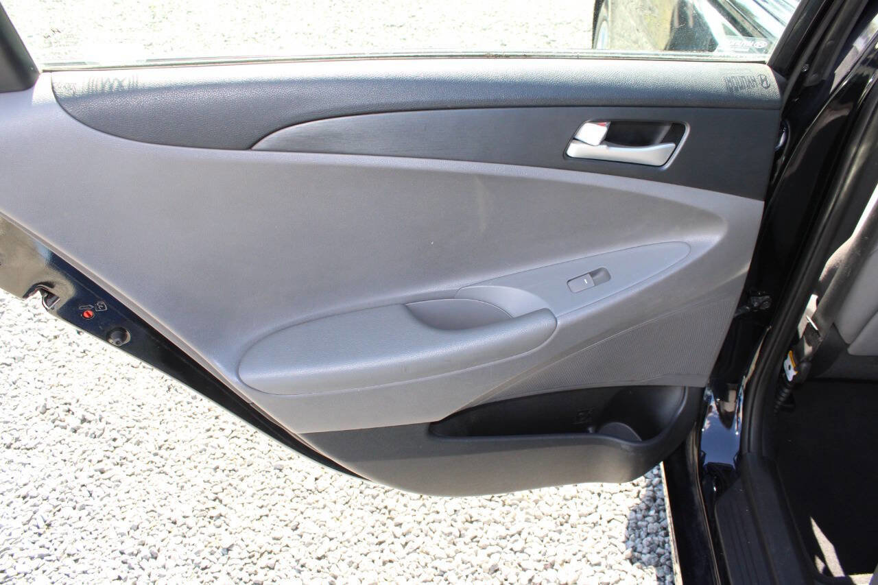 Used 2011 Hyundai Sonata GLS FWD image 21