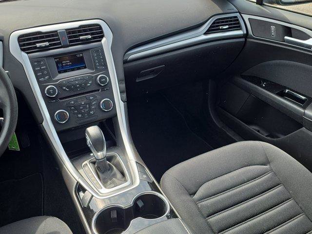 Used 2016 Ford Fusion SE image 14