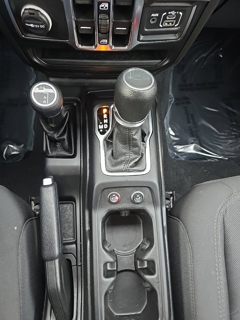 Certified 2023 Jeep Gladiator Willys image 32