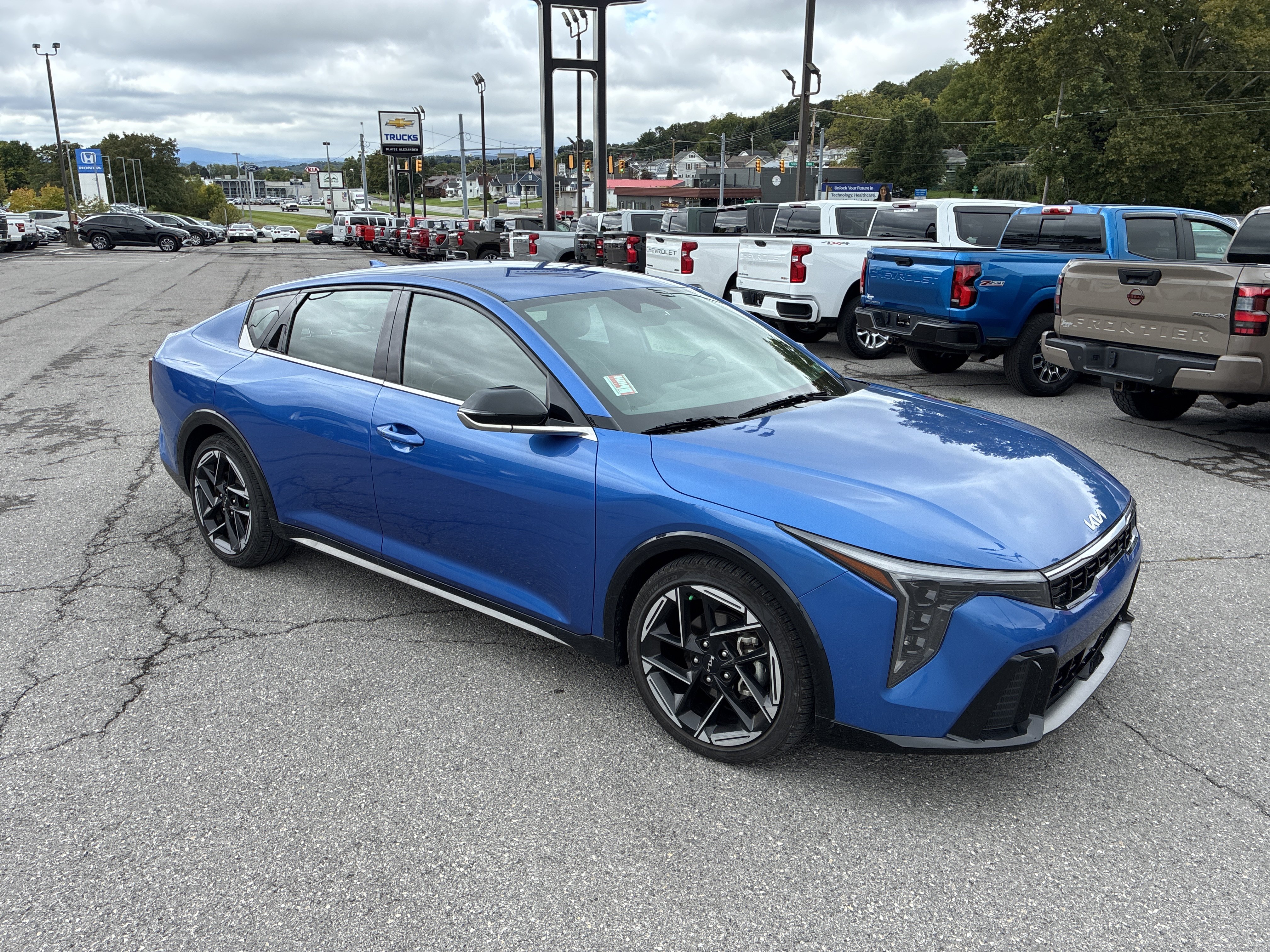 Used 2025 Kia K4 GT-Line