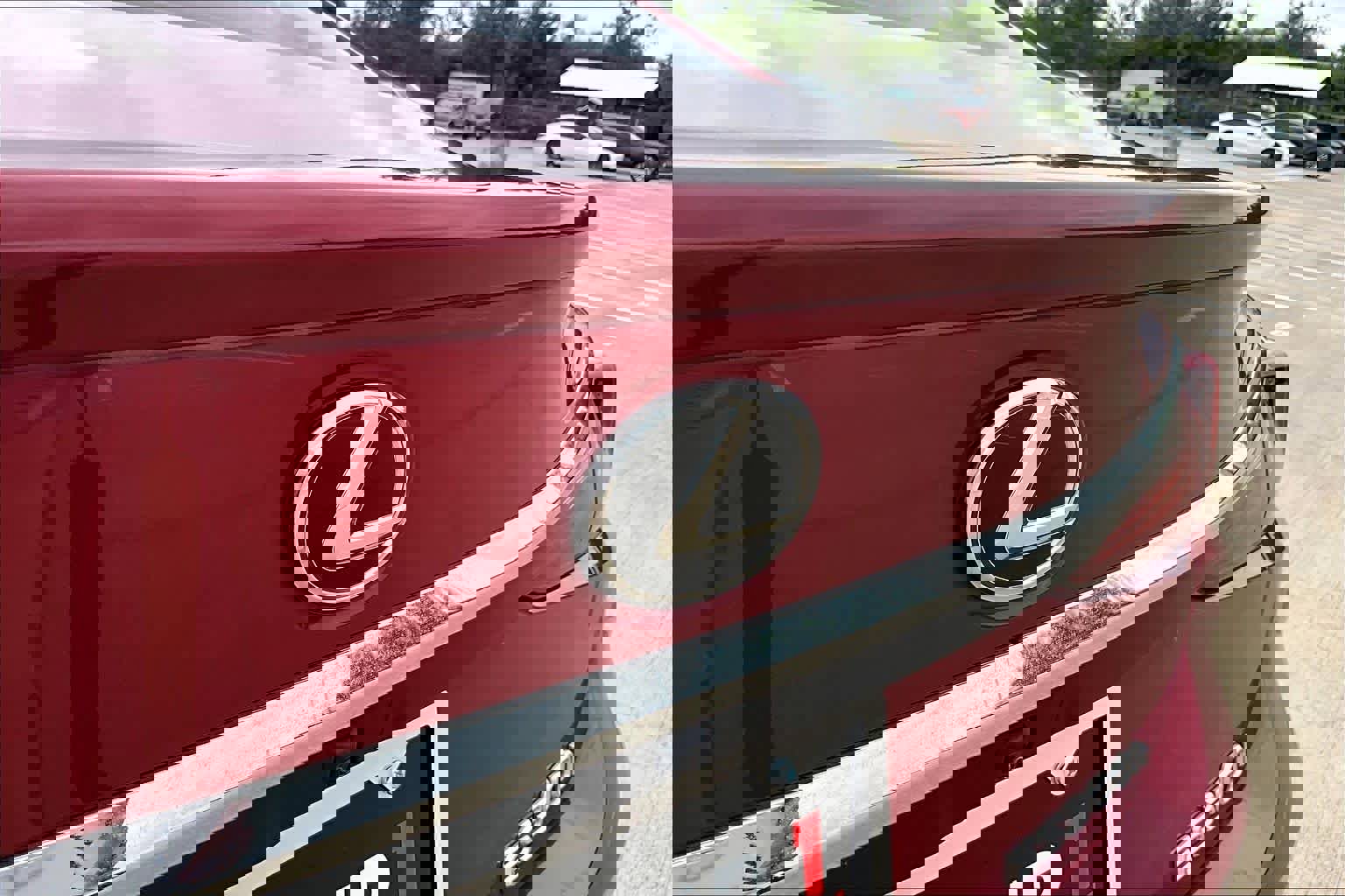 Certified 2025 Lexus ES 300h w/ Premium Package image 31