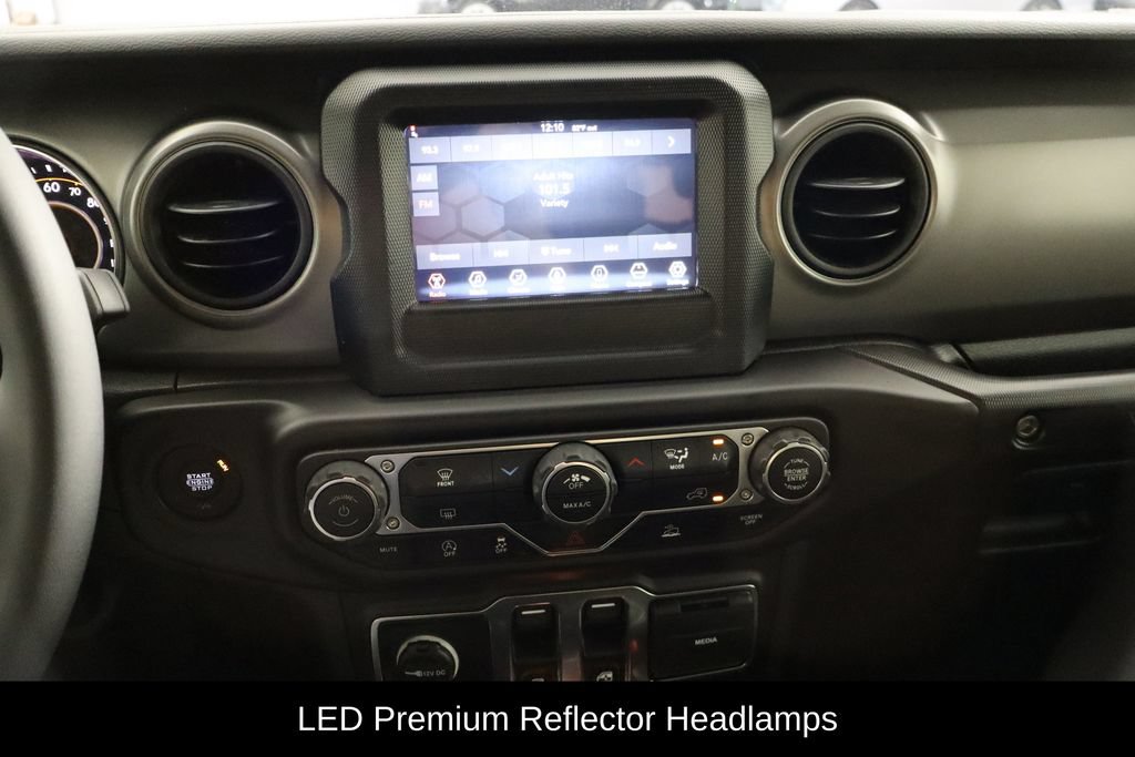 Used 2023 Jeep Wrangler Sport AWD/4WD image 19