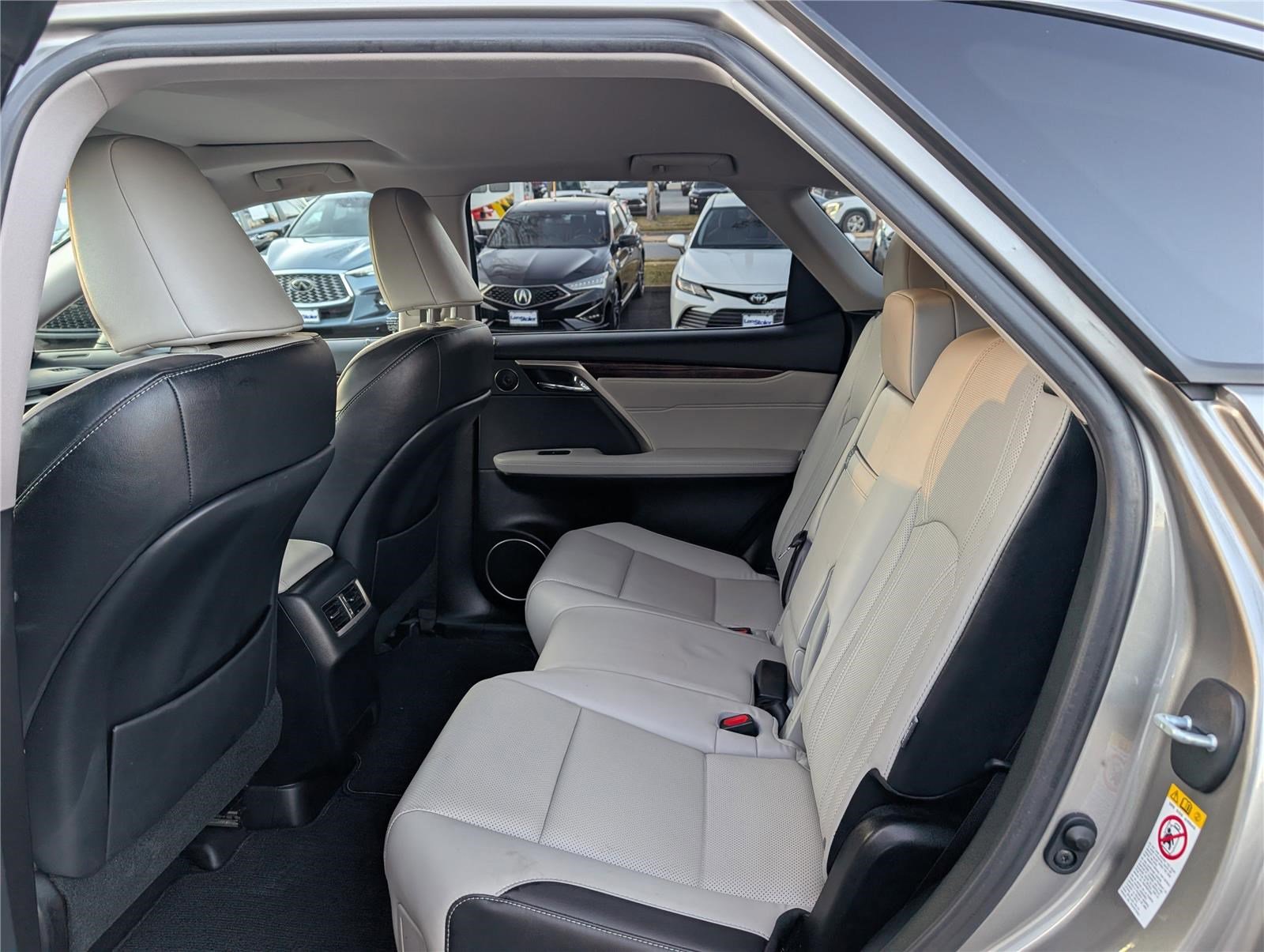 Used 2018 Lexus RX 350L AWD image 16