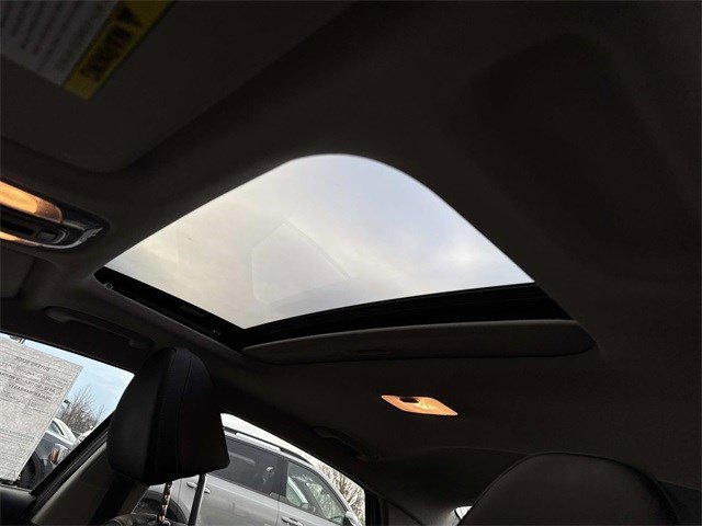 Used 2024 Hyundai Elantra Limited image 16