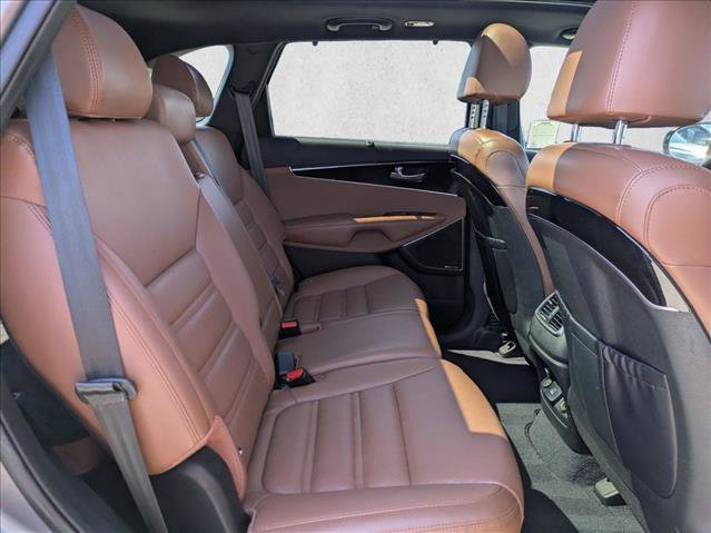 Used 2019 Kia Sorento SX FWD image 21