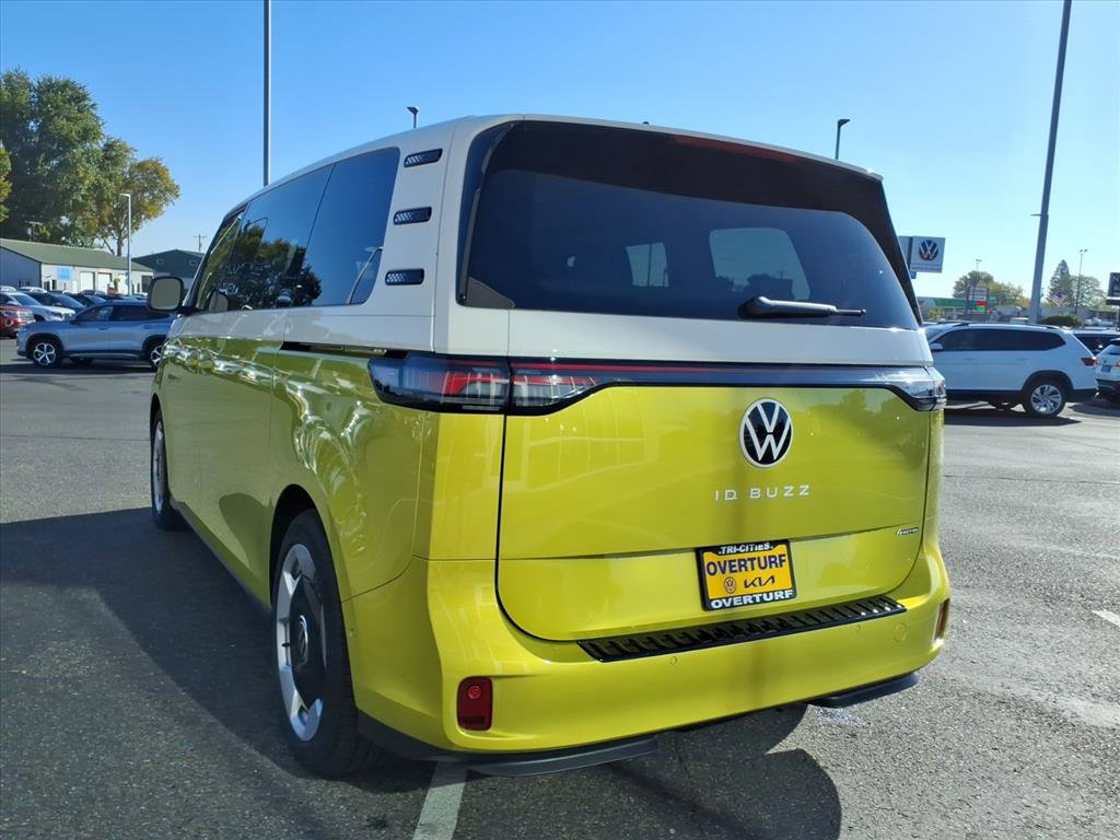 New 2025 Volkswagen ID. Buzz Pro S Plus image 2