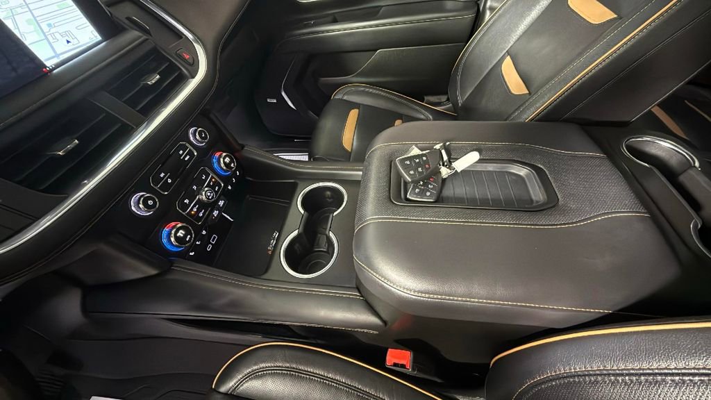 Used 2022 GMC Yukon AT4 w/ Technology Package image 23