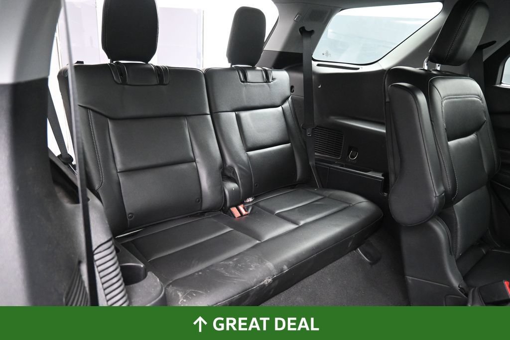 Used 2022 Ford Explorer Limited w/ Equipment Group 301A AWD/4WD image 26
