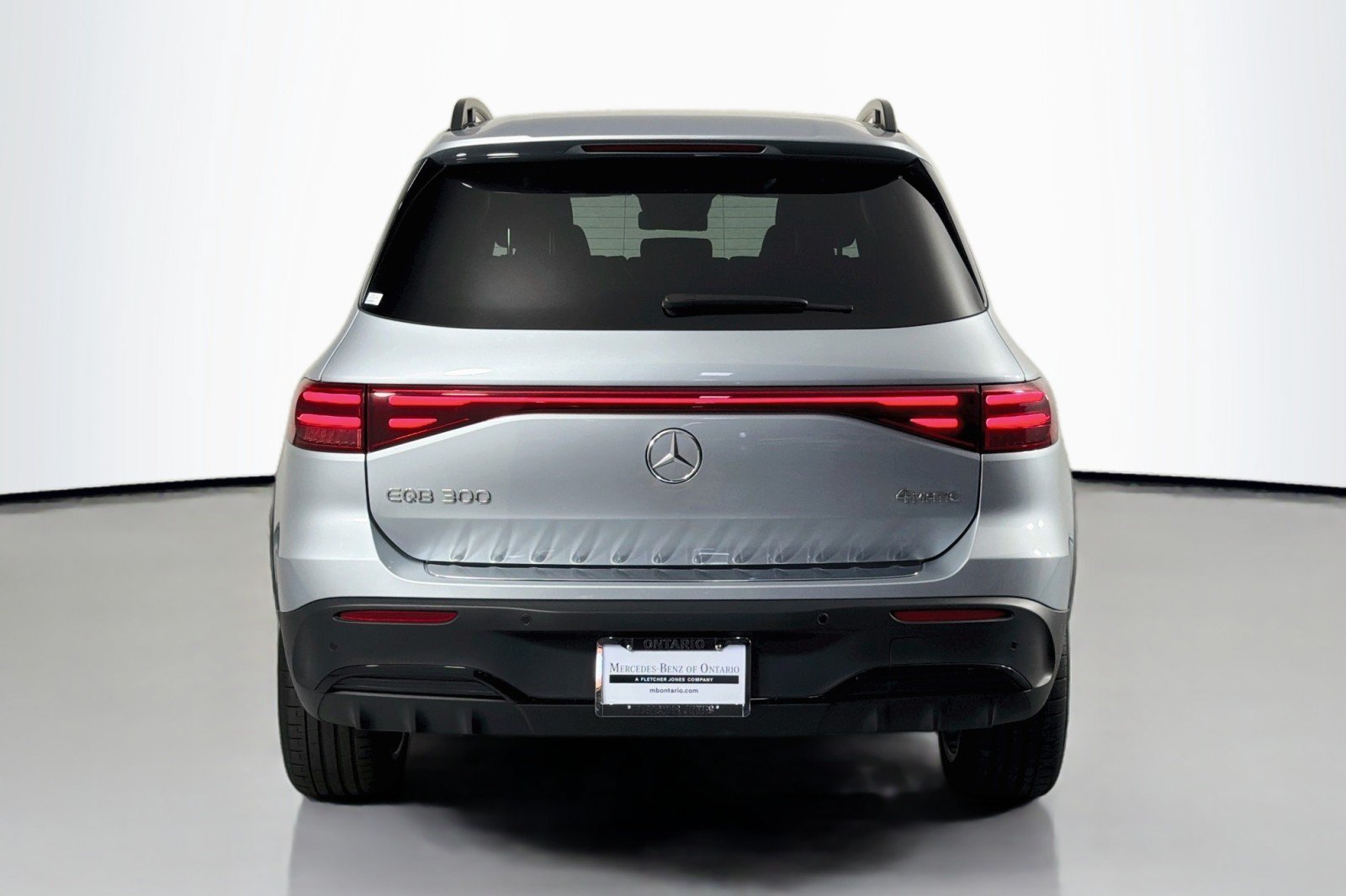 Certified 2024 Mercedes-Benz EQB 300 4MATIC image 5