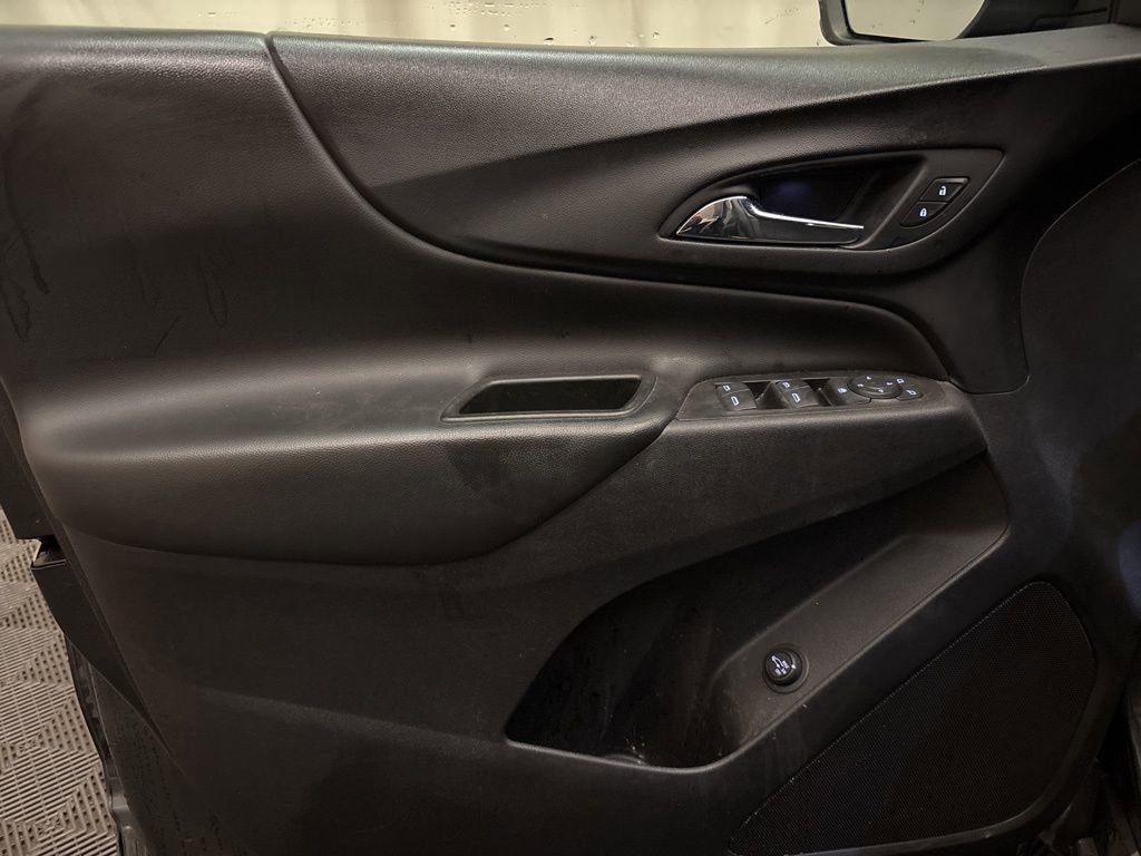 Used 2021 Chevrolet Equinox LT image 10