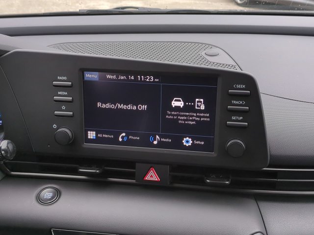 New 2026 Hyundai Elantra Sport FWD image 17