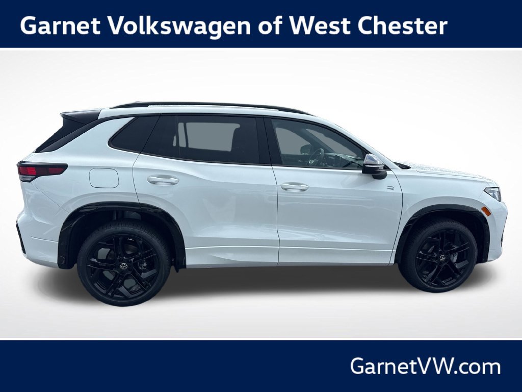 New 2026 Volkswagen Tiguan SE R-Line AWD/4WD image 6