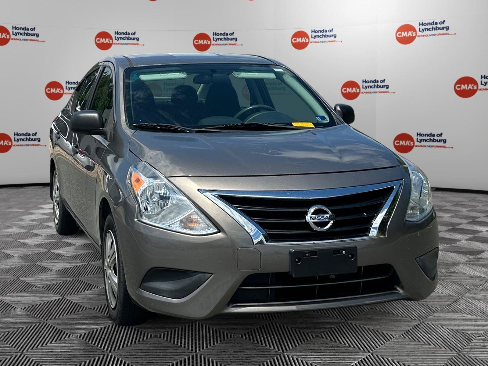 Used 2015 Nissan Versa S Plus FWD image 7