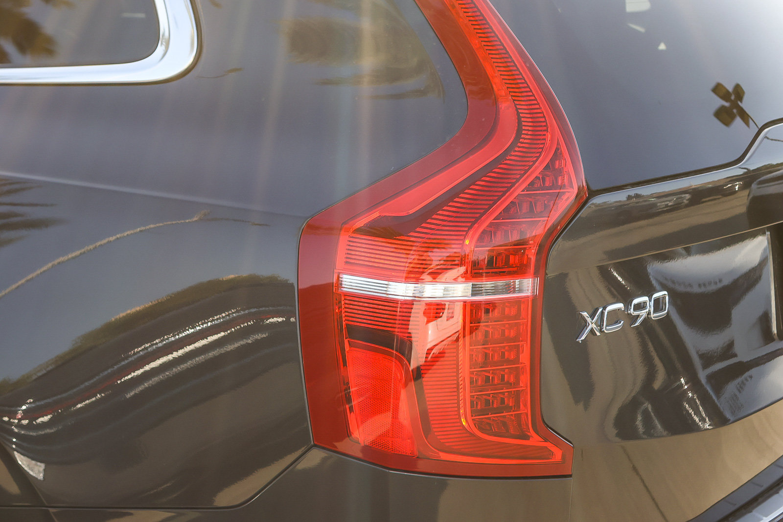 Used 2024 Volvo XC90 T8 Plus AWD/4WD image 9