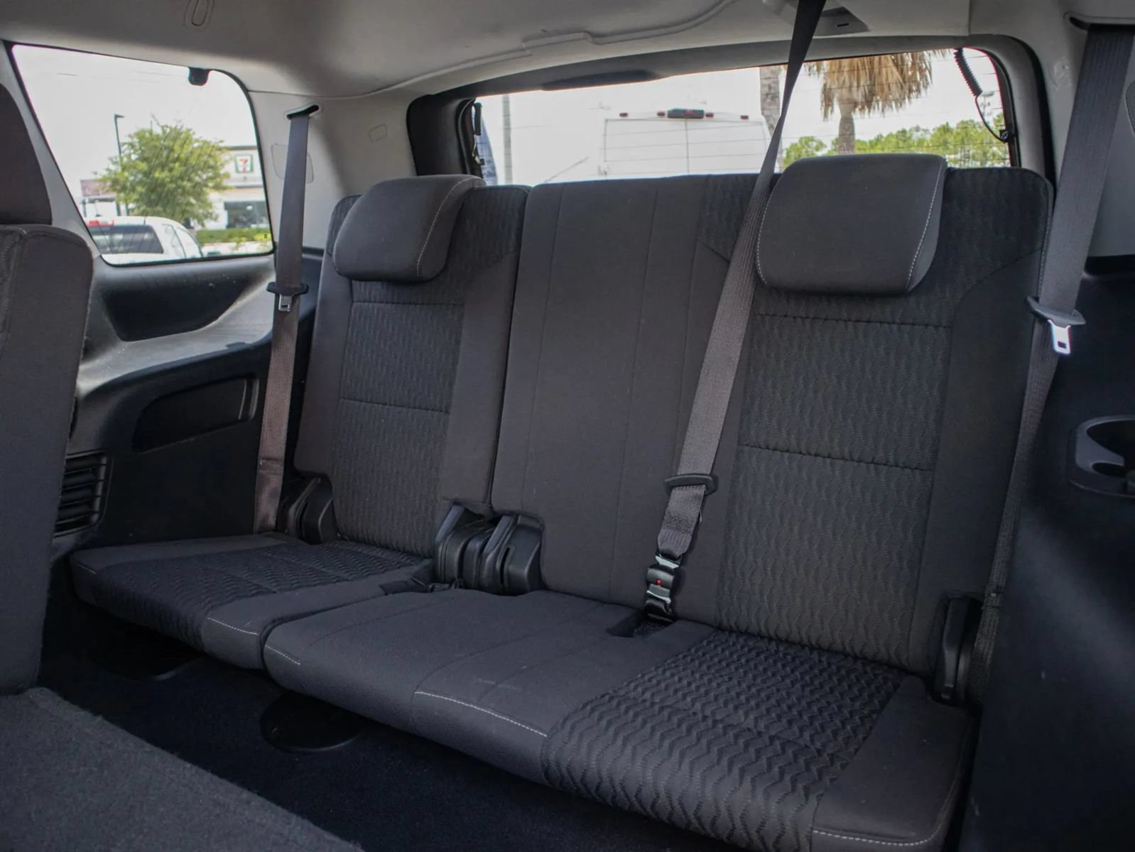 Used 2020 GMC Yukon SLE AWD/4WD image 25