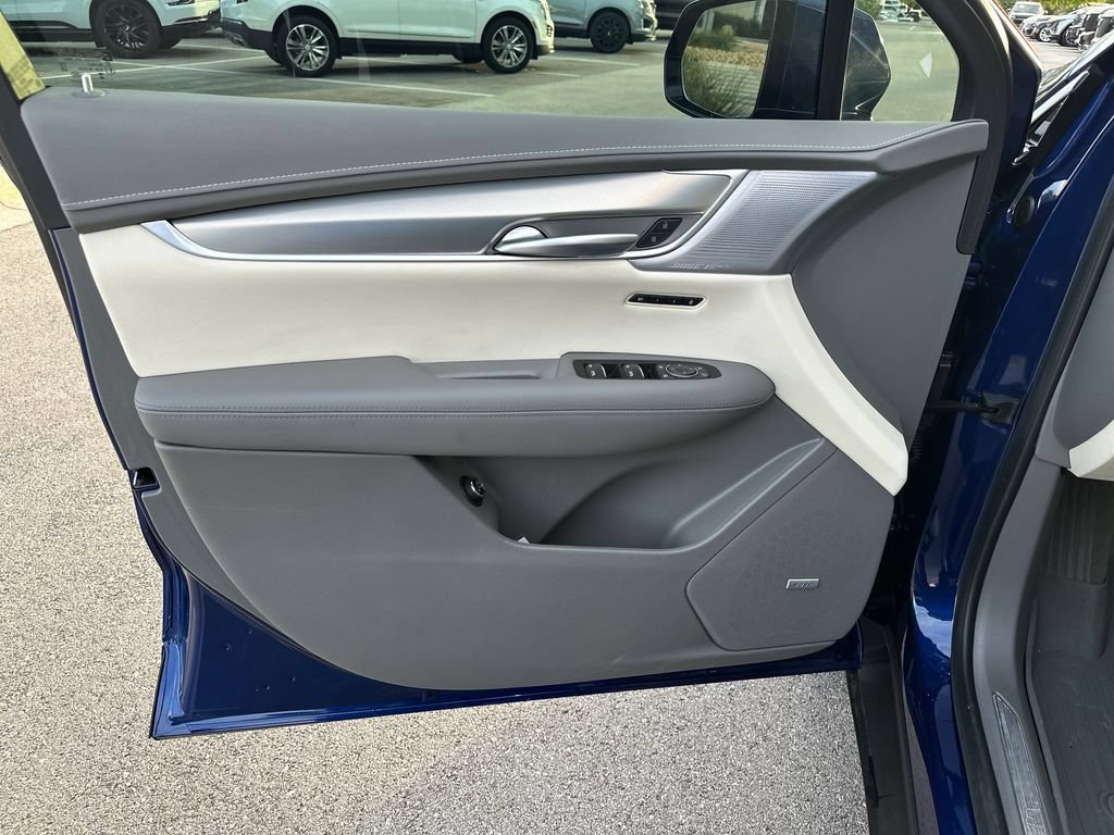 Used 2024 Cadillac XT5 Premium Luxury w/ Technology Package FWD image 16