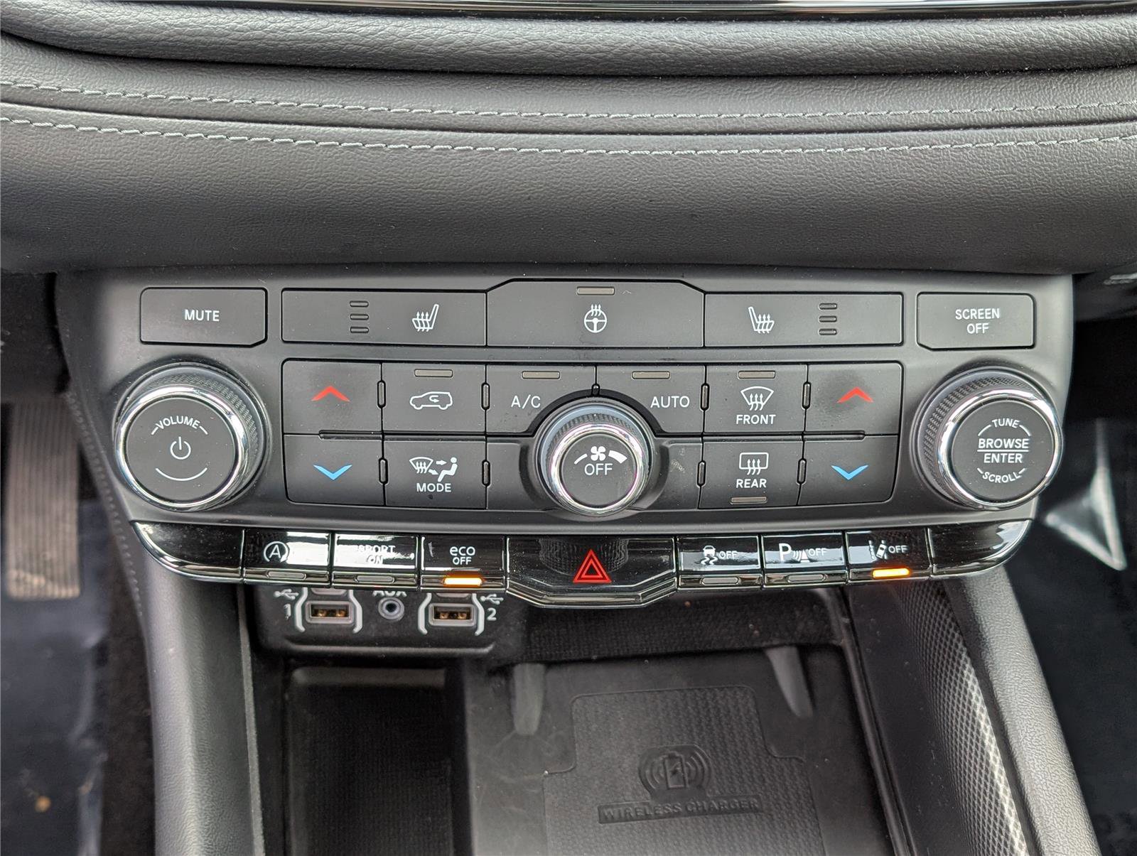 Used 2022 Dodge Durango GT image 27