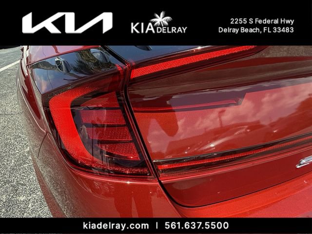 Used 2023 Hyundai Sonata Limited w/ Cargo Package FWD image 7