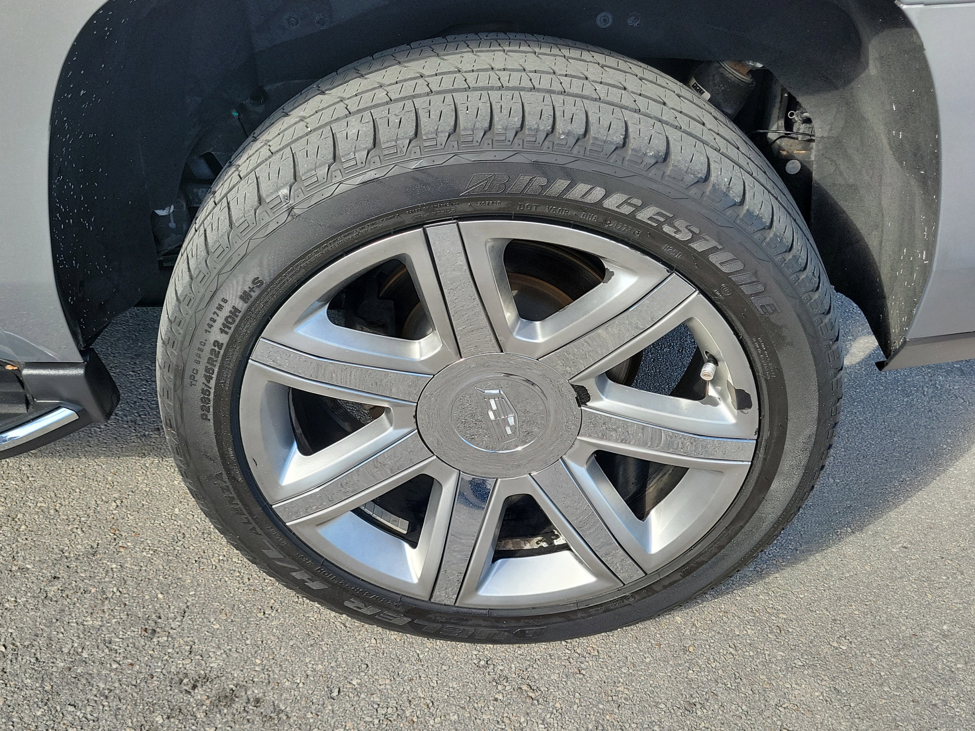 Used 2018 Cadillac Escalade Luxury image 29