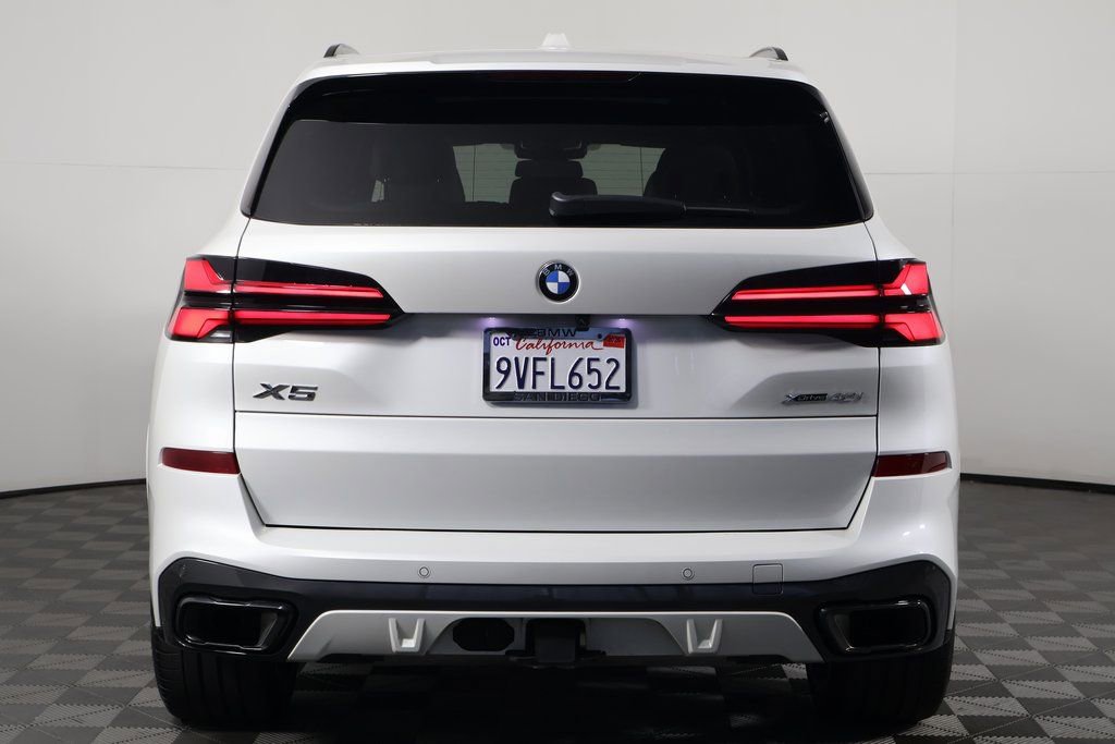 Used 2026 BMW X5 xDrive40i w/ M Sport Package image 5