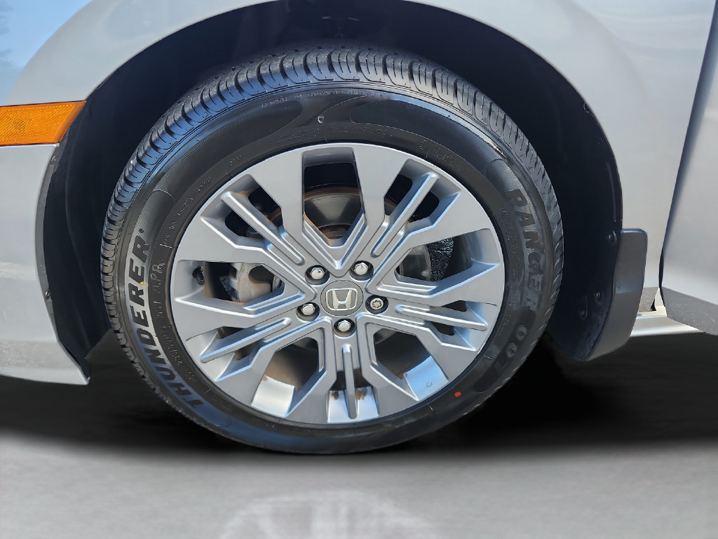 Used 2025 Honda Odyssey Touring image 41