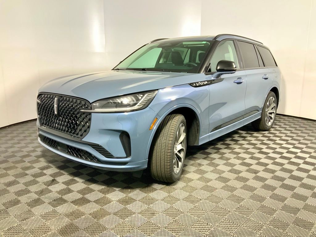 New 2026 Lincoln Aviator AWD image 12