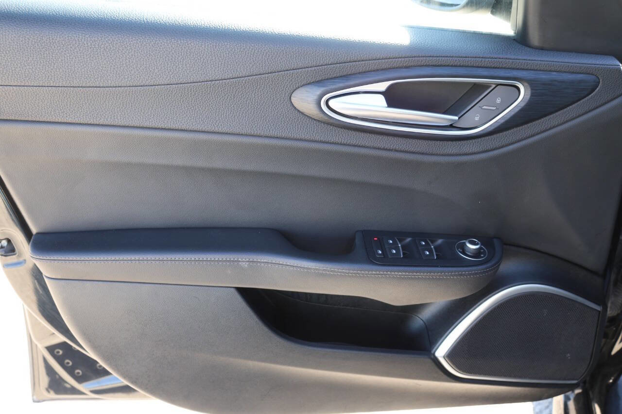 Used 2020 Alfa Romeo Giulia Sprint w/ Cold Weather Package image 12