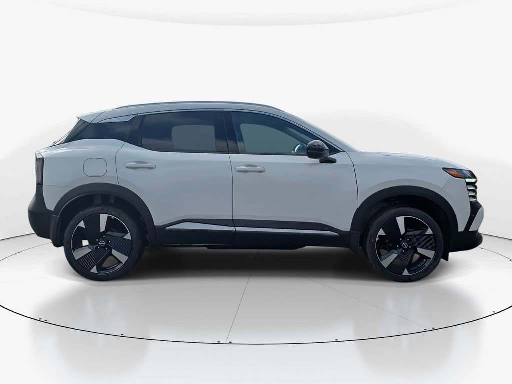 New 2026 Nissan Kicks SR FWD image 5