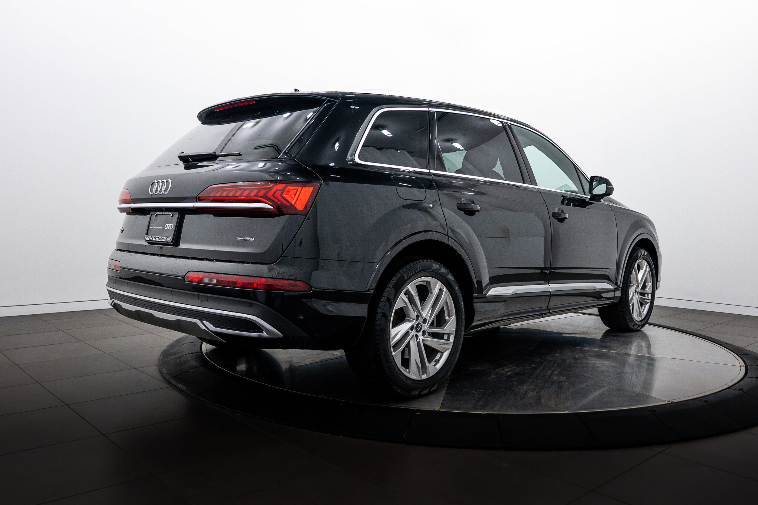 Certified 2022 Audi Q7 3.0T Premium w/ Convenience Package AWD/4WD image 4