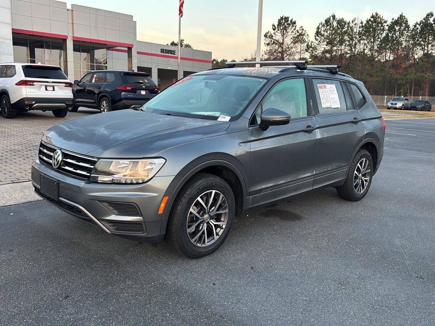 Used 2021 Volkswagen Tiguan S image 2