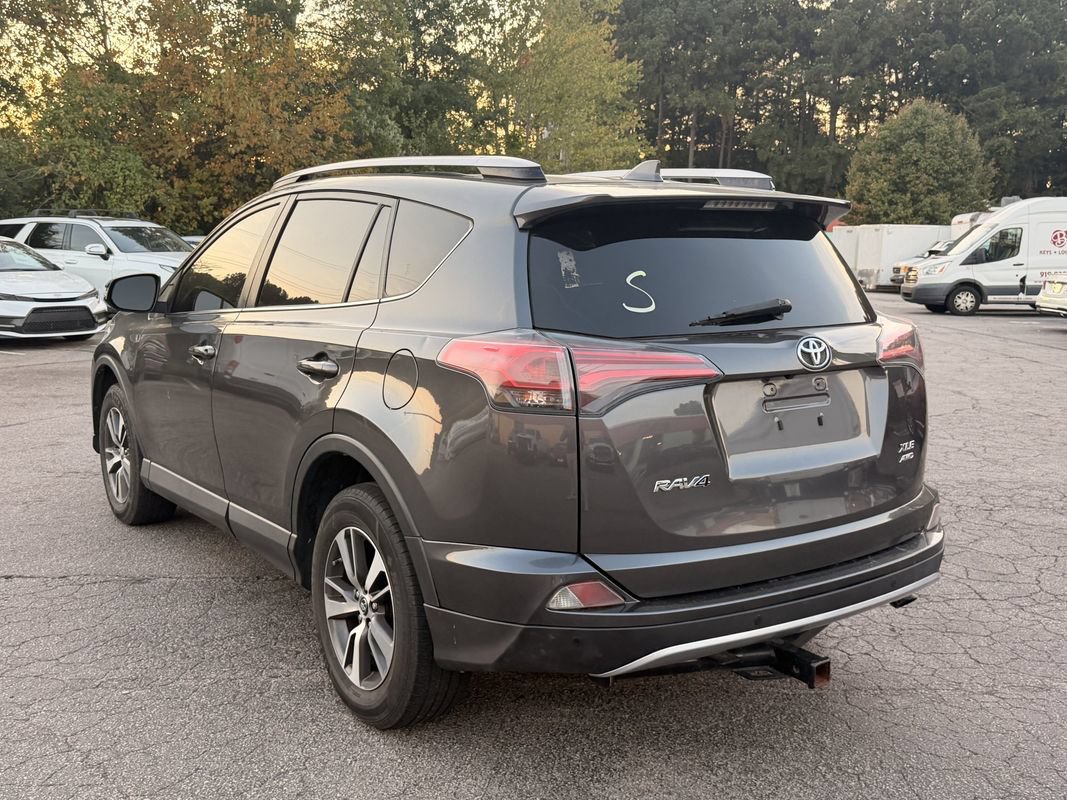 Used 2016 Toyota RAV4 XLE w/ Convenience Package AWD/4WD image 7