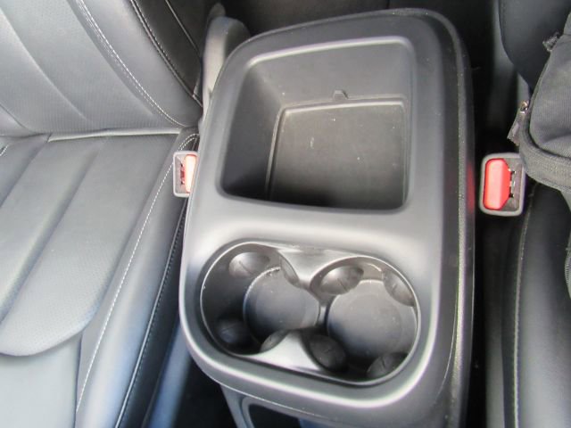 Used 2025 Chrysler Pacifica Select image 54