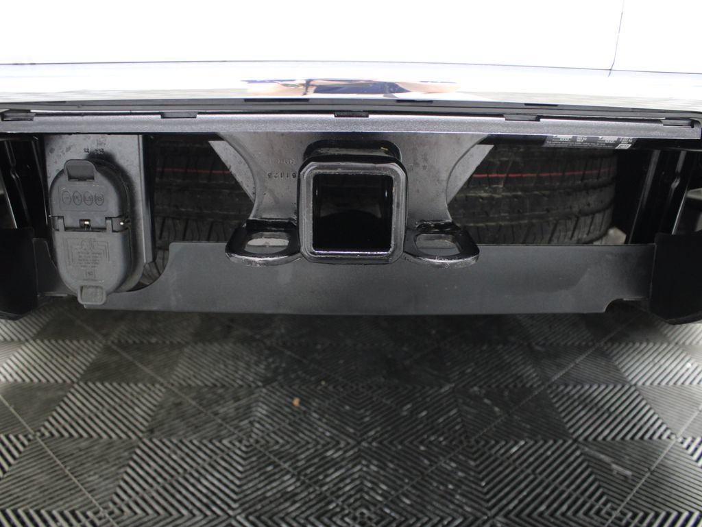 Used 2024 Chevrolet Suburban Premier AWD/4WD image 53