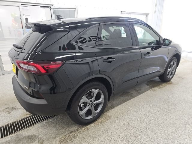 Used 2025 Ford Escape ST-Line w/ Tech Pack #1 image 7