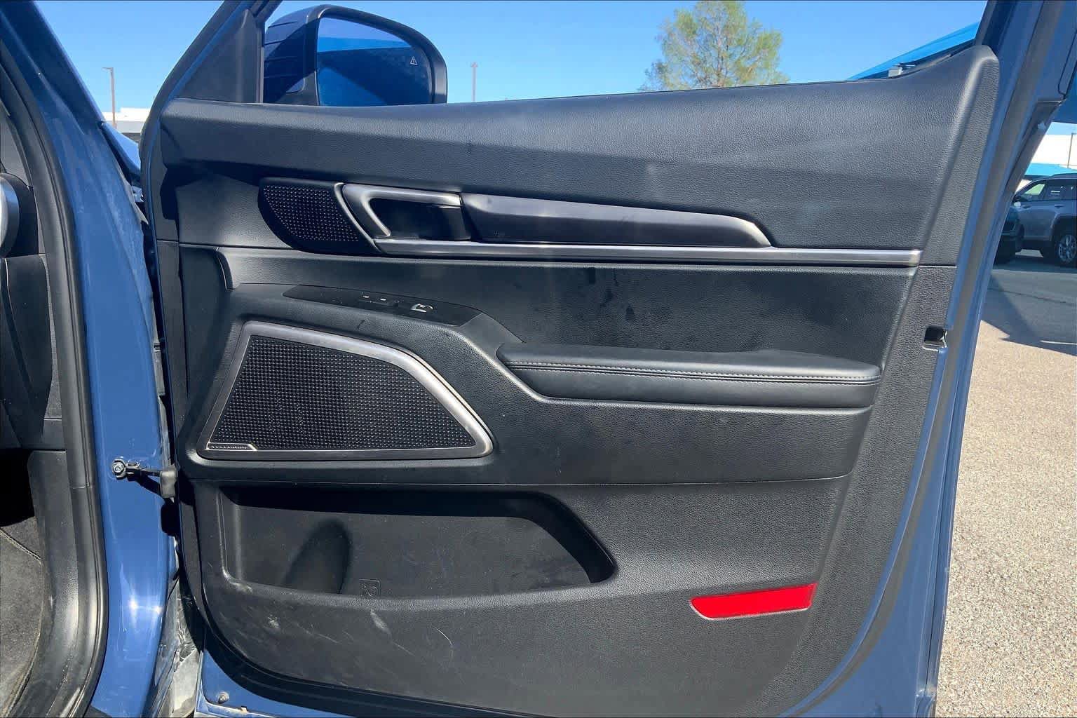 Used 2025 Kia Telluride S AWD/4WD image 23