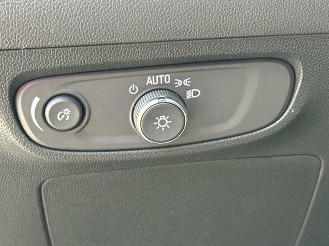 Used 2024 Buick Encore GX Avenir w/ Avenir Technology Package image 27