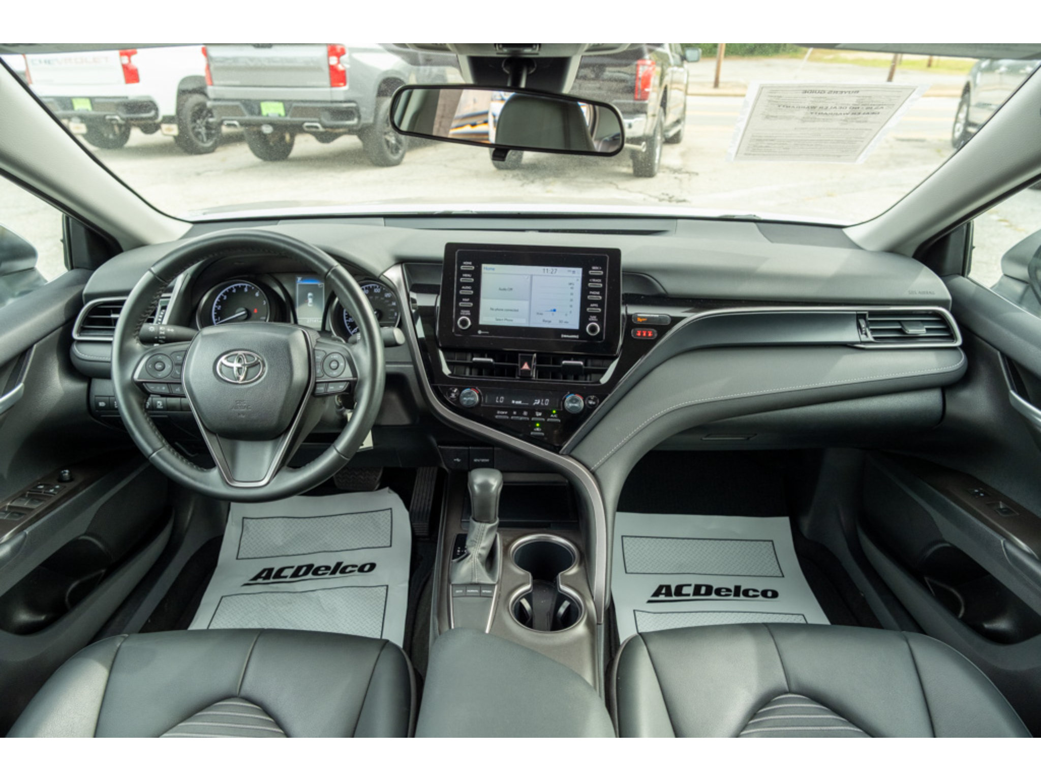 Used 2024 Toyota Camry SE FWD image 31