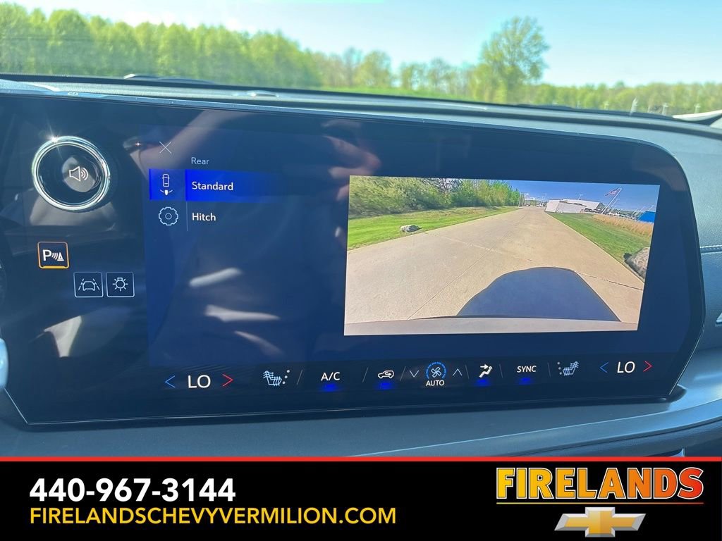 New 2026 Chevrolet Traverse LT FWD image 25