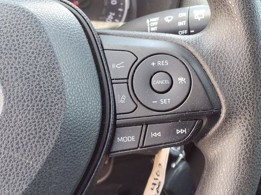 Used 2019 Toyota RAV4 LE FWD image 29