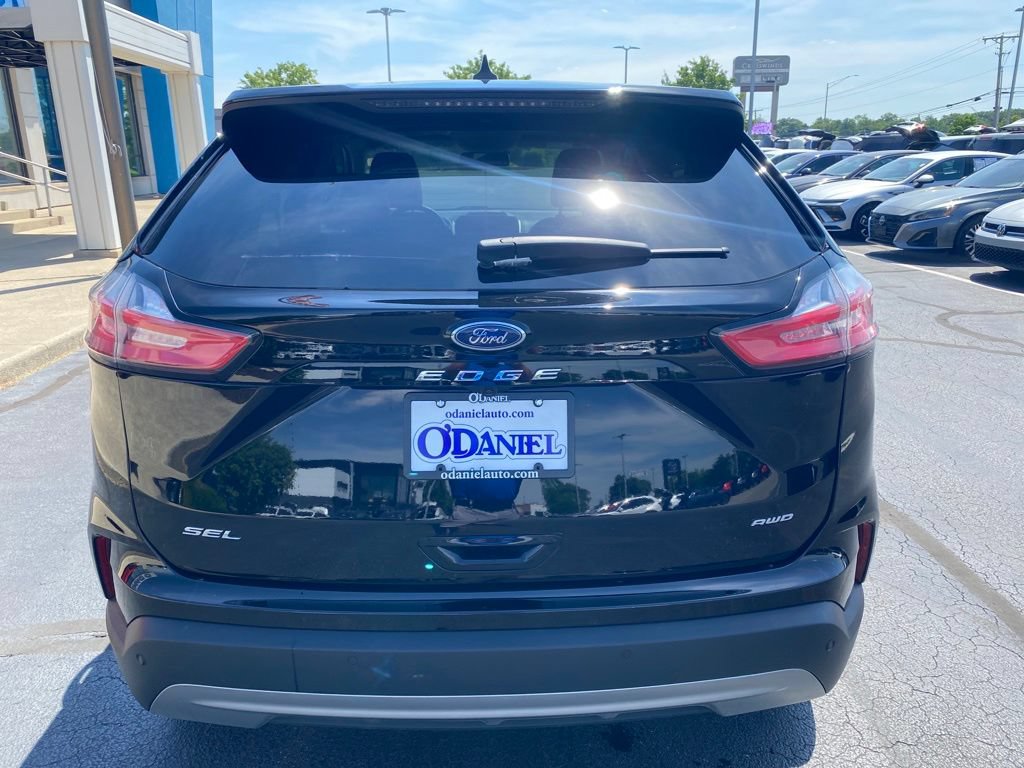 Used 2024 Ford Edge SEL w/ Convenience Package AWD/4WD image 5