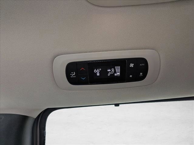 Used 2018 Chrysler Pacifica Limited w/ Advanced Safetytec Group image 17