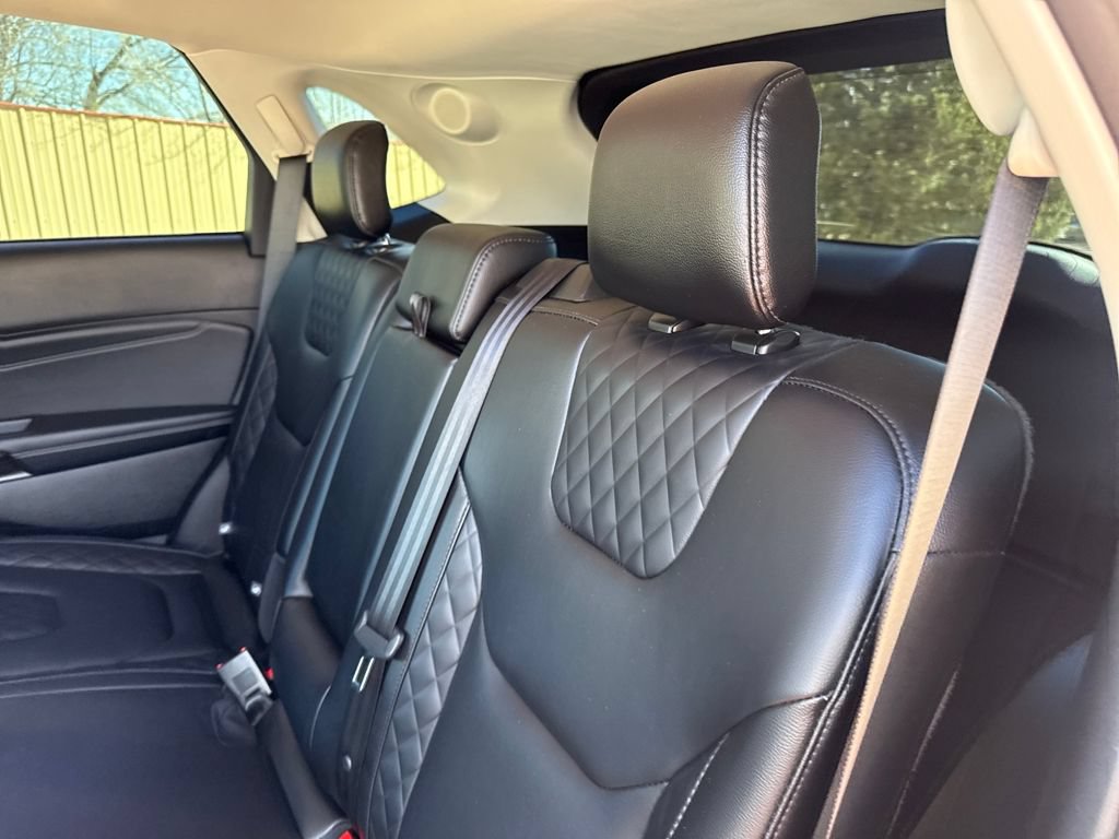 Used 2024 Ford Edge Titanium AWD/4WD image 21