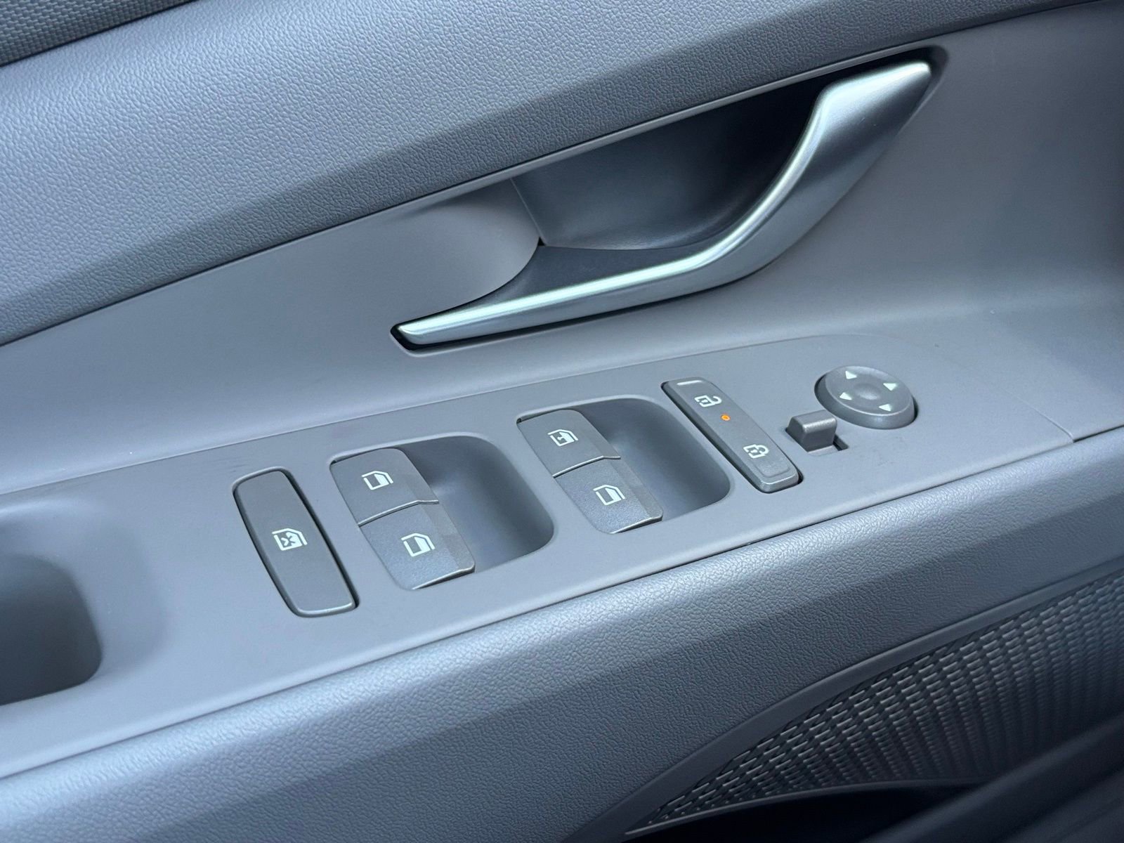 New 2026 Hyundai Elantra SE image 11