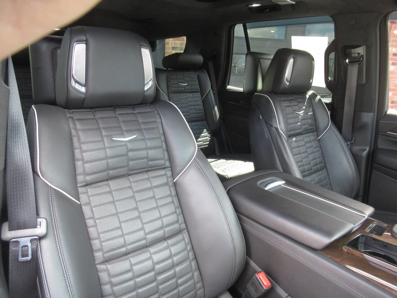 Used 2024 Cadillac Escalade Sport Platinum w/ LPO, Floor Liner Package image 10