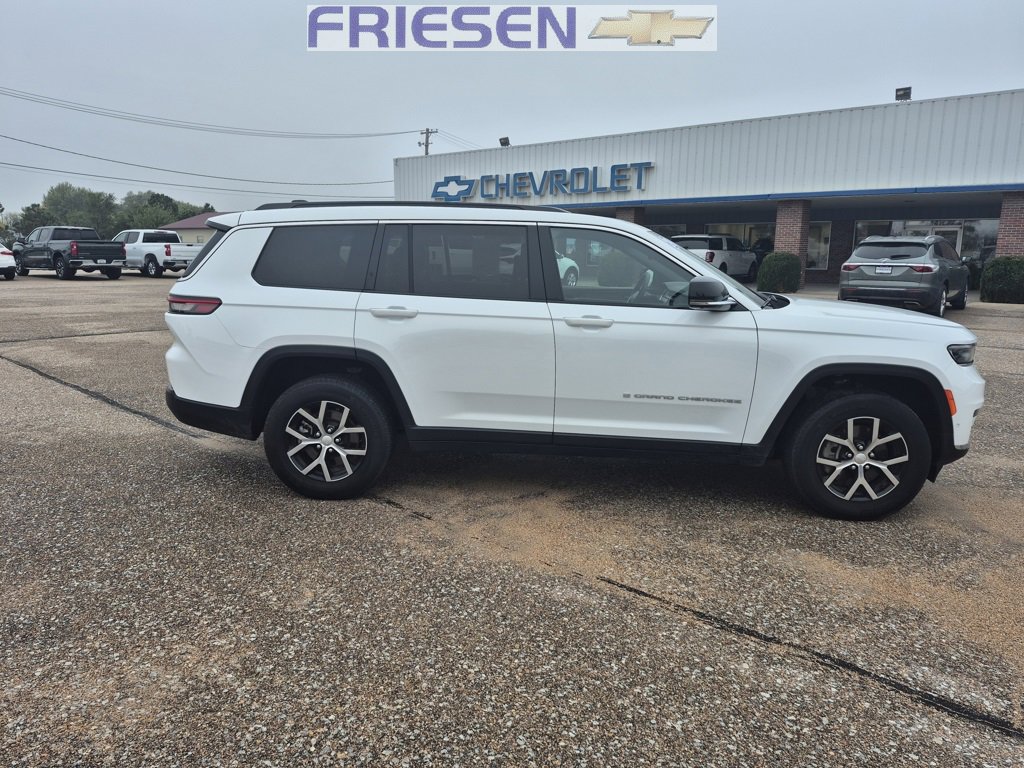 Used 2024 Jeep Grand Cherokee L Limited w/ Luxury Tech Group II image 6