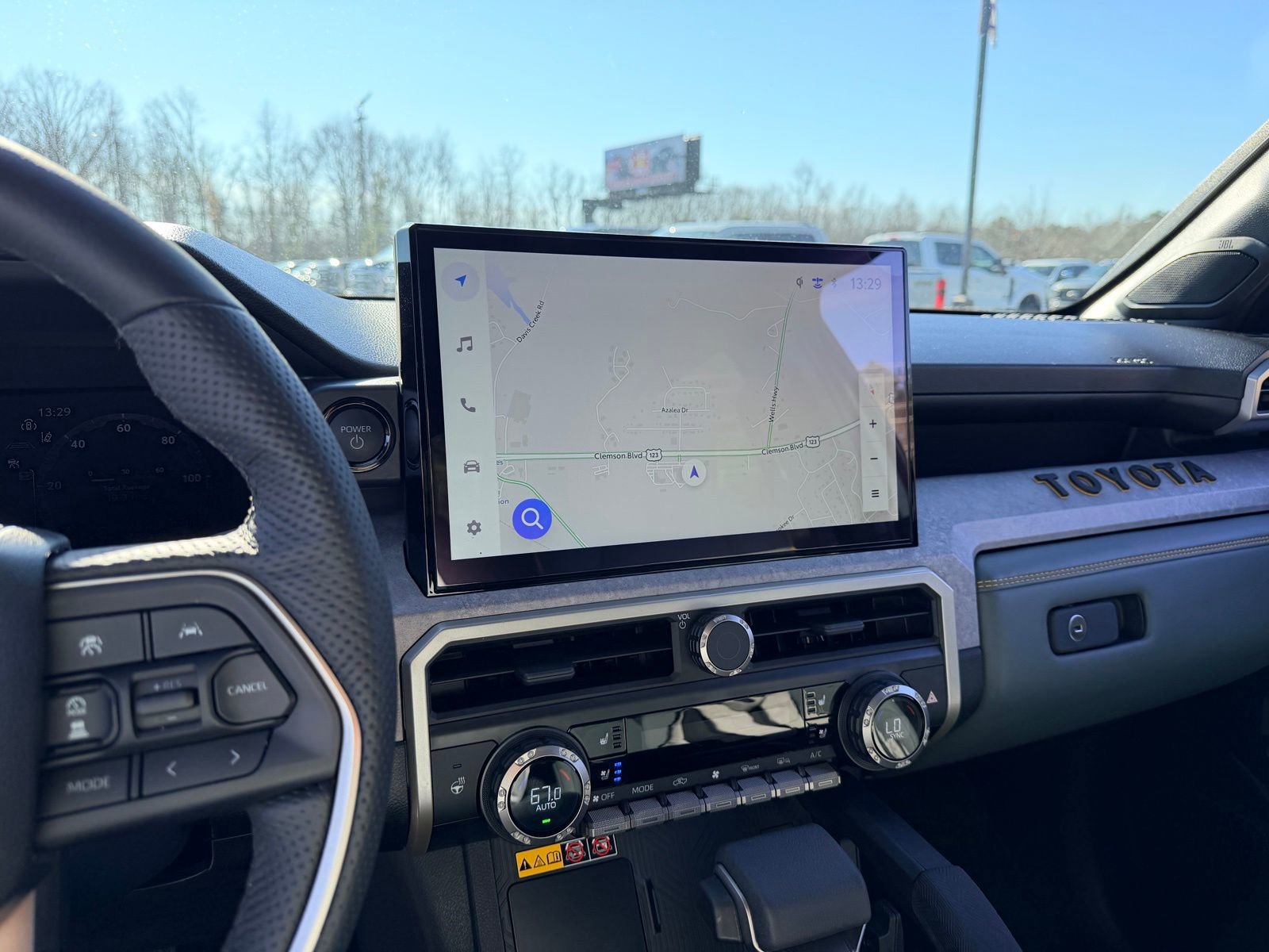 Used 2025 Toyota Tacoma Trailhunter AWD/4WD image 46