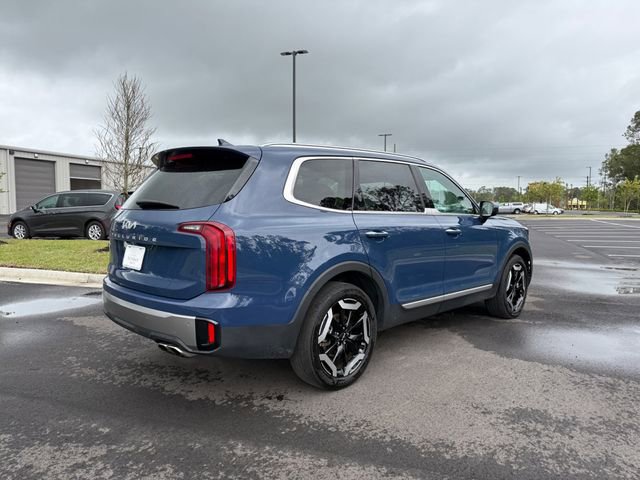 Used 2025 Kia Telluride S image 7