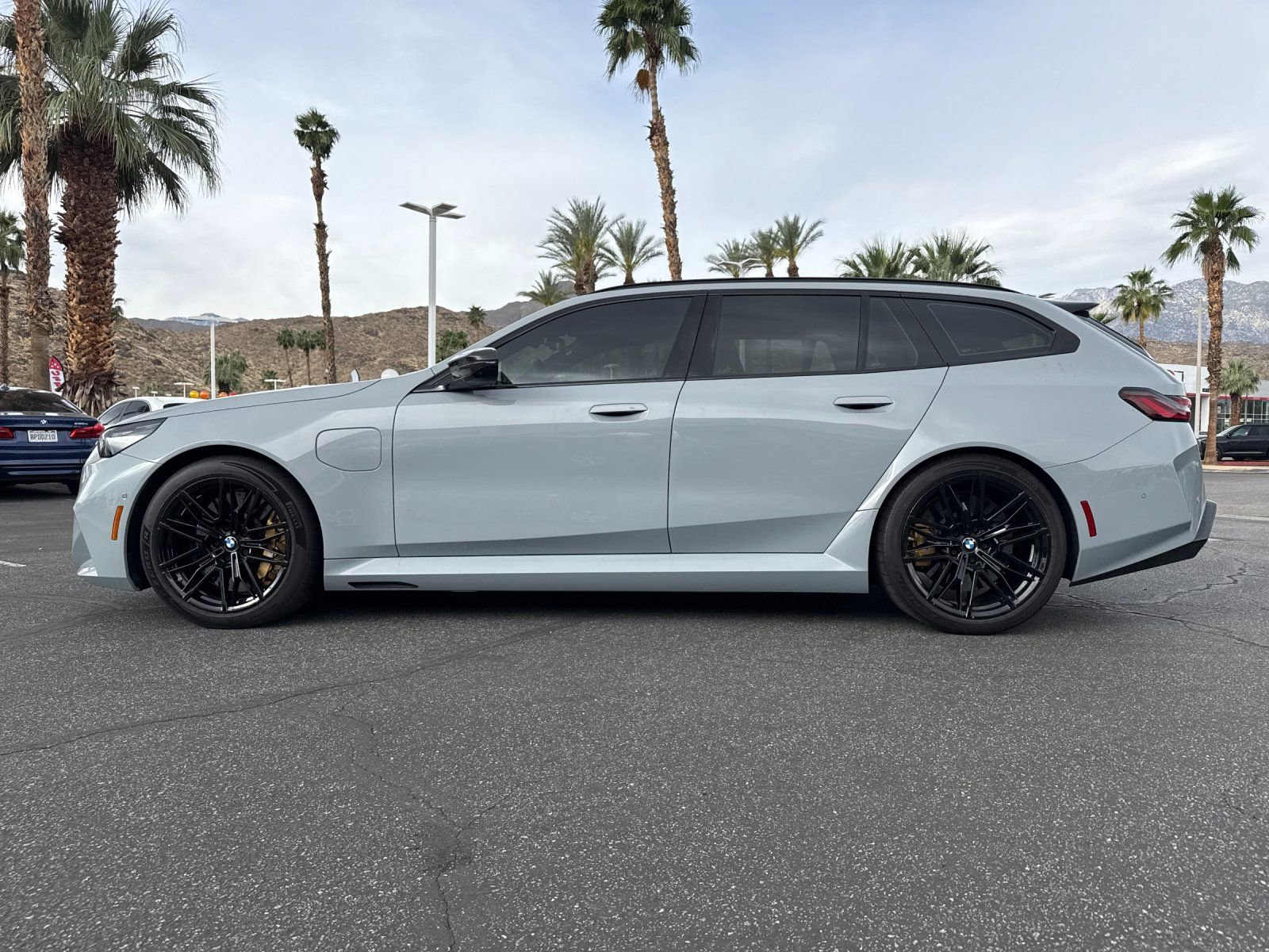 Used 2025 BMW M5 Touring image 6