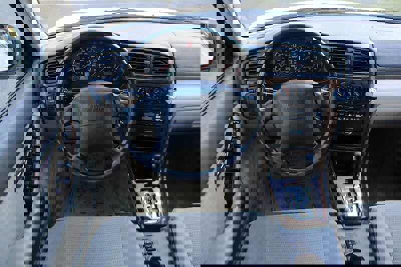 Used 2003 Subaru Outback Wagon image 16